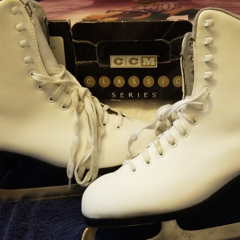 CCM Sale and Pelletier Ladies Figure Skates